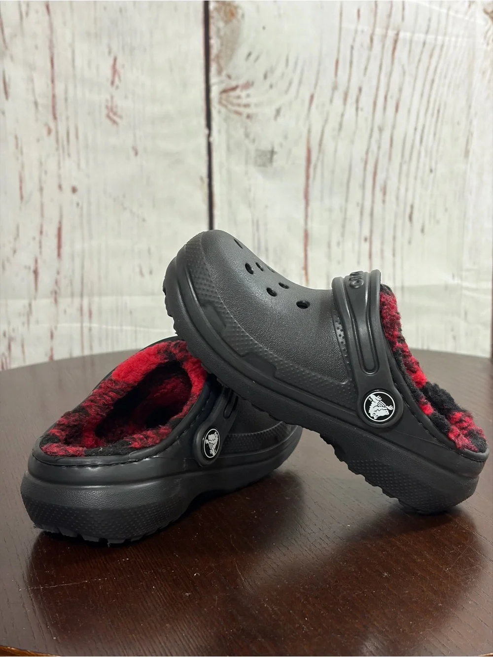 CROCS Kids Classic Lined Clog - Black with Red Plaid Lining Toddler C9